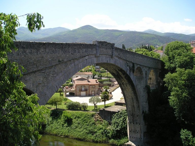 Camping De La Vallée (66) : Ceret Pyrénées Orientales 768x574