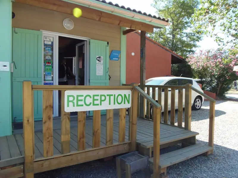 La réception du camping de la Vallée près de Perpignan