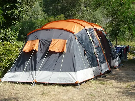 Camping avec emplacement pour tente dans les Pyrénées-Orientales
